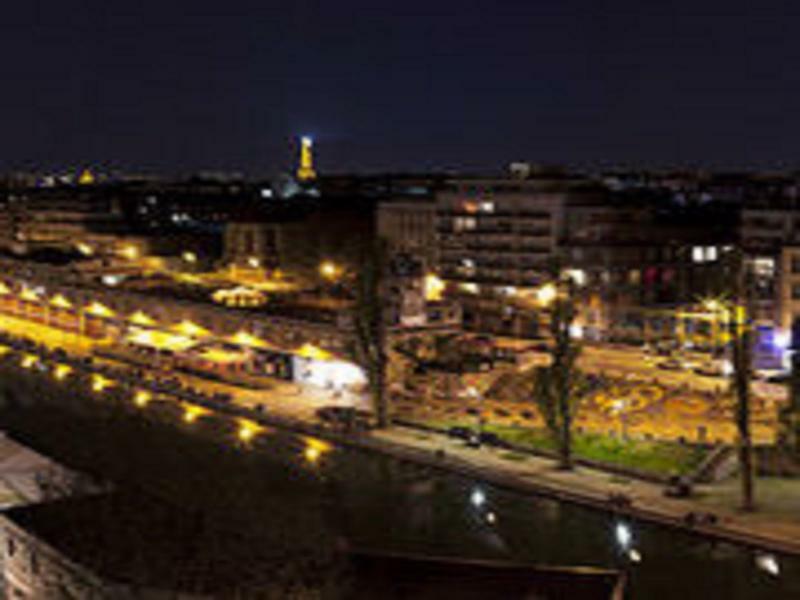 Hotel De La Comete Parigi Esterno foto